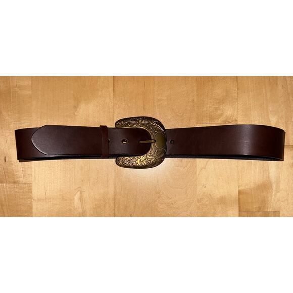 Polo by Ralph Lauren Brown Leather Belt with Engraved Gold Buckle main image 5